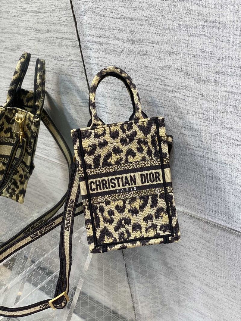 chr1st1an D10r shopping bags